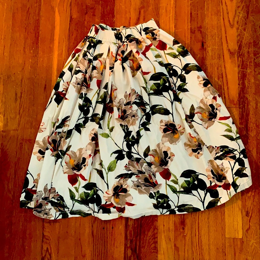 Zara Small Skirt